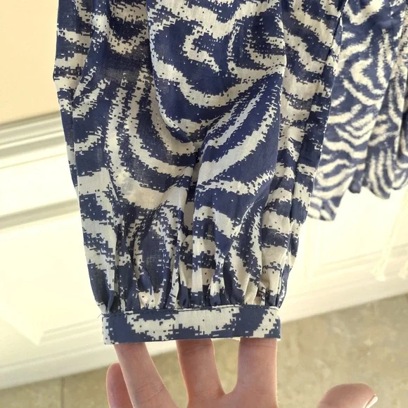 H&M Blue Dress with White Accents - Picture 3 of 9